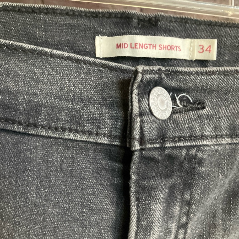 Levi's Black Jean Shorts Raw-Hem mid length shorts 34 - Picture 3 of 11